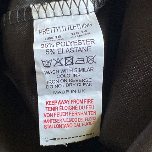 Pretty Little Thing Faux Leather Skirt - Picture 6 of 8